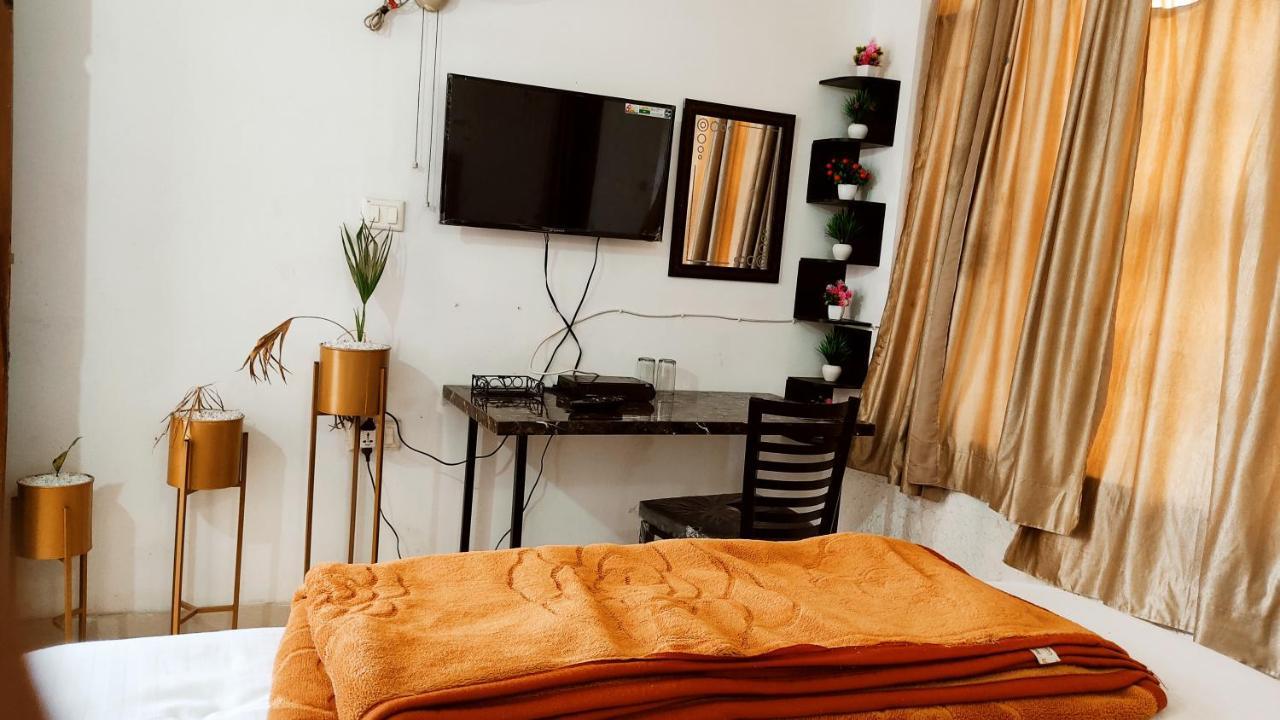 White House Luxury Rooms - Loved By Travellers, Couples, Corporates Jalandhar Exterior photo